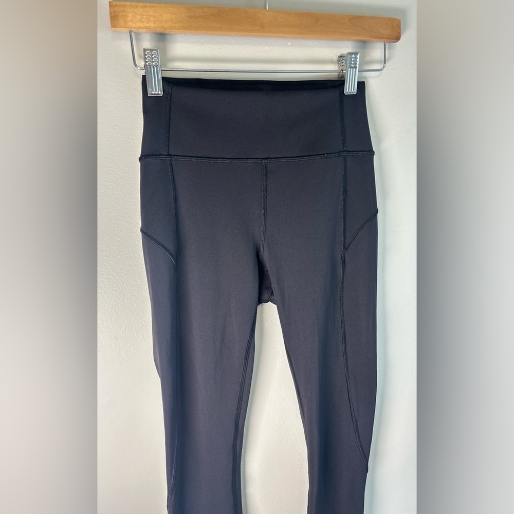 Lululemon All The Right Places Crop Leggings Size 4 Black High Rise Run Yoga EUC - Picture 2 of 8